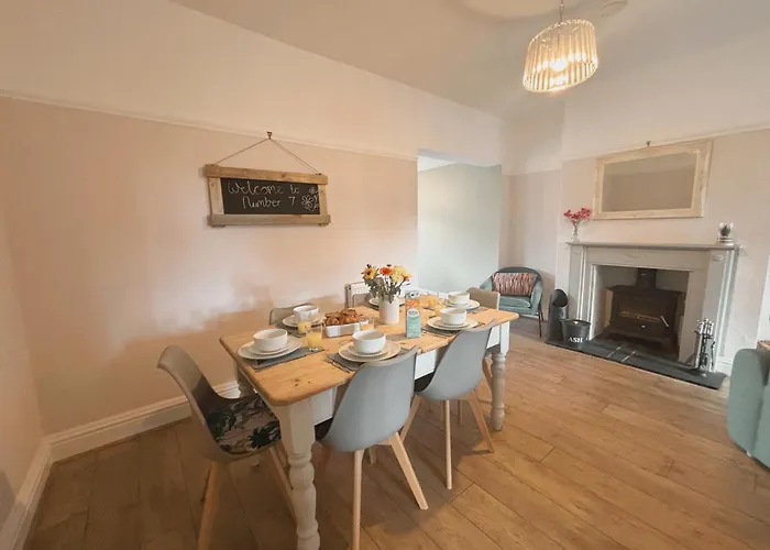 Number Seven Hornsea Pet Friendly Holiday Home